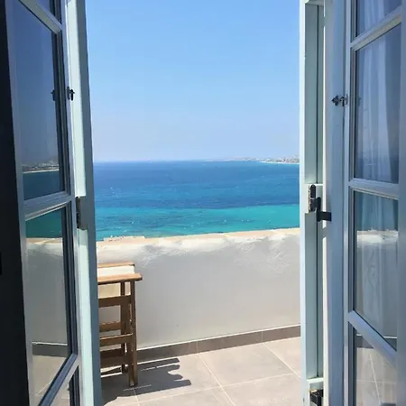 Blue Horizon I * Plaka (Naxos)